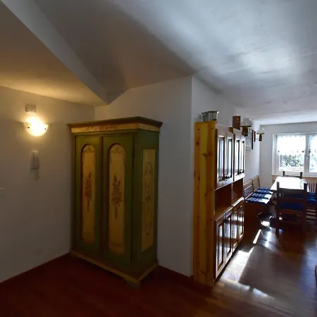 Miradolo Apartment